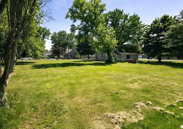 Homes for sale in Sparta, MI | 19 Carrie St, Sparta, MI 49345 | MLS# 70538003