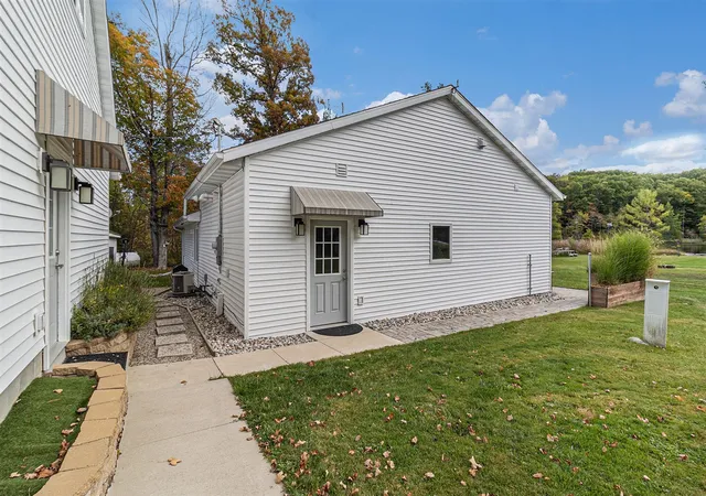 Homes for sale in Hesperia, MI | 7657 E Darlington Lake Rd, Hesperia, MI 49421 | MLS# 70498736