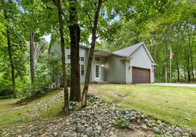 image of 3705 Josie Ln, Middleville, MI 49333 | MLS# 70492110