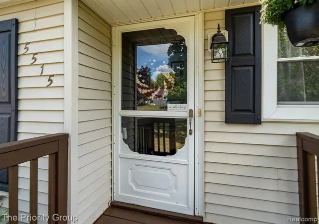 Photo 2 of Sale Pending at 5515 Clinton River Dr, Waterford, MI 48327 2524 | MLS# 61023646 | Listing updated on 2026-08-28