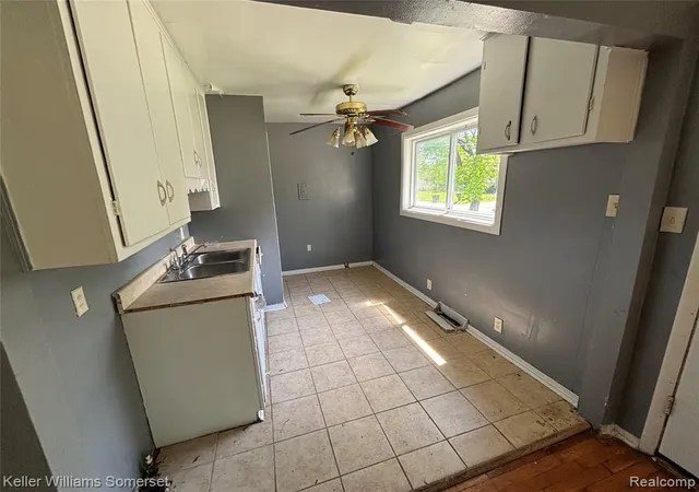 Homes for sale in Flint, MI | 3128 Sloan St, Flint, MI 48504 | MLS# 60992125