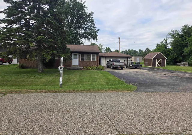 Homes for sale in Shelby Township, MI | 5721 Patricia Ave, Shelby Township, MI 48317 | MLS# 50214161
