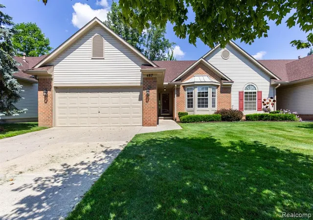 Photo 1 of Condo for sale at 487 N Oak Dr, Commerce Township, MI 48390 | MLS# 61009686 | Listing updated on 2026-08-03