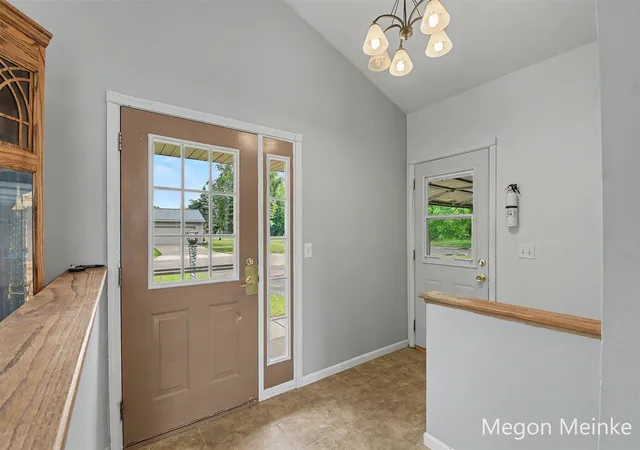 Homes for sale in Belding, MI | 105 Pineview Dr, Belding, MI 48809 | MLS# 70542577