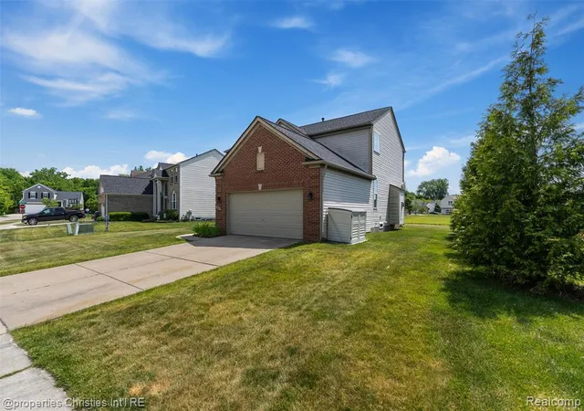 3rd image of 9670 Wexford Dr, Ypsilanti, MI 48198 | MLS# 61009559
