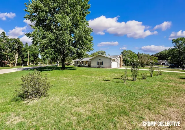 Photo 3 of Sale Pending at 5010 Dorset Ln, Norton Shores, MI 49441 | MLS# 70555423 | Listing updated on 2026-09-16