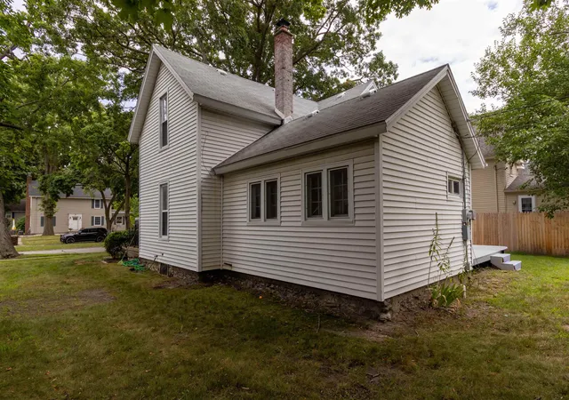 Homes for sale in Mount Pleasant, MI | 406 S Kinney, Mount Pleasant, MI 48858 | MLS# 80066984