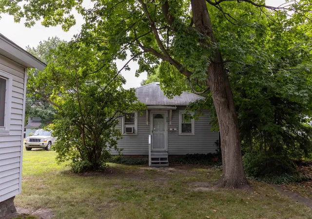 Homes for sale in Mount Pleasant, MI | 406 S Kinney, Mount Pleasant, MI 48858 | MLS# 80066984
