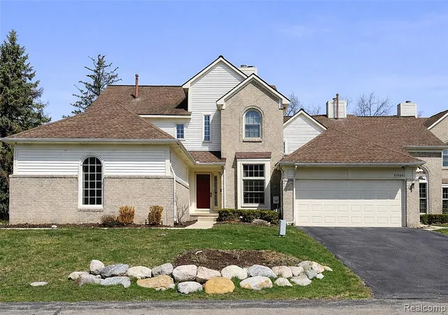 Photo 2 of Condo for sale at 43470 Algonquin Dr, Novi, MI 48375 | MLS# 61025995 | Listing updated on 2026-09-05