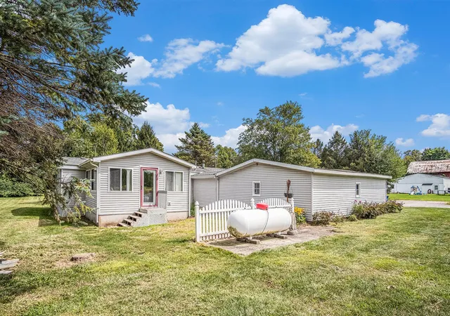 Homes for sale in Alto, MI | 6939 Alden Nash Ave, Alto, MI 49302 | MLS# 70515170