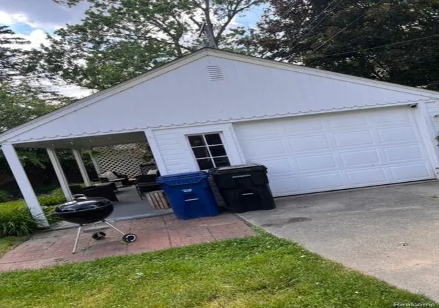 Photo 3 of Sale Pending at 19765 Sumner, Redford, MI 48240 | MLS# 60309742 | Listing updated on 2025-06-20