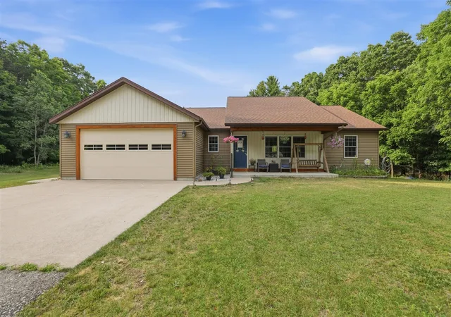 Homes for sale in Montague, MI | 6024 Hancock Rd, Montague, MI 49437 | MLS# 70544965