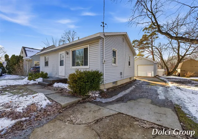 Homes for sale in Grand Rapids, MI | 4155 Bell Ave, Grand Rapids, MI 49525 | MLS# 70515528