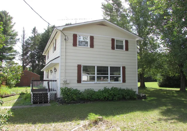 Photo 2 of Single family home for sale at 11985 Hwy M 38, Pelkie, MI 49958 | MLS# 50195372 | Listing updated on 2026-09-01