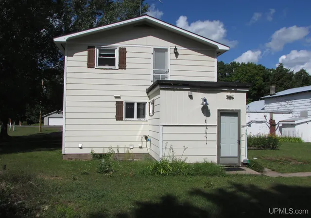 Photo 3 of Single family home for sale at 11985 Hwy M 38, Pelkie, MI 49958 | MLS# 50195372 | Listing updated on 2026-10-21