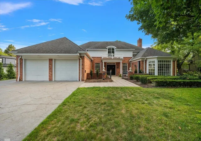 2nd image of 161 Lothrop Rd, Grosse Pointe Farms, MI 48236 | MLS# 50214152