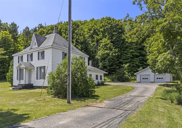 3rd image of 18258 Pleasanton Hwy, Bear Lake, MI 49614 | MLS# 70549817