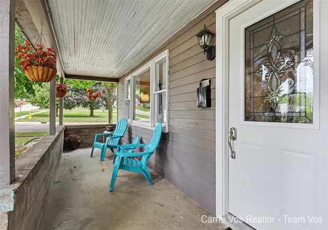2nd image of 434 Morse St, Ionia, MI 48846 | MLS# 70553616