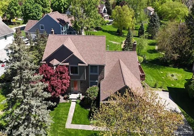 Photo 4 of Single family home for sale at 22200 Heatheridge, Northville, MI 48167 | MLS# 61018831 | Listing updated on 2026-08-12