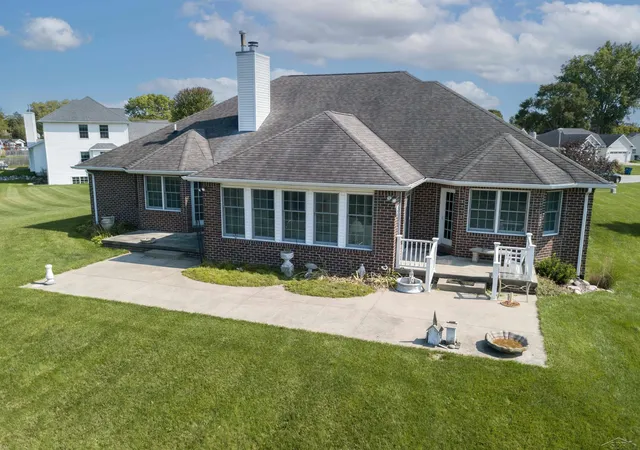 image of 5832 N Braeburn St, Saginaw, MI 48638 | MLS# 50188930