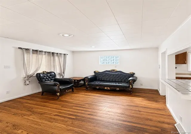 Photo 5 of Single family home for sale at 23743 Lorraine Ave, Warren, MI 48089 1737 | MLS# 61024744 | Listing updated on 2026-09-04