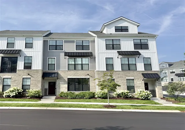 Photo 1 of Condo for sale at 2752 S Spurway Dr, Ann Arbor, MI 48105 | MLS# 70547149 | Listing updated on 2026-08-28