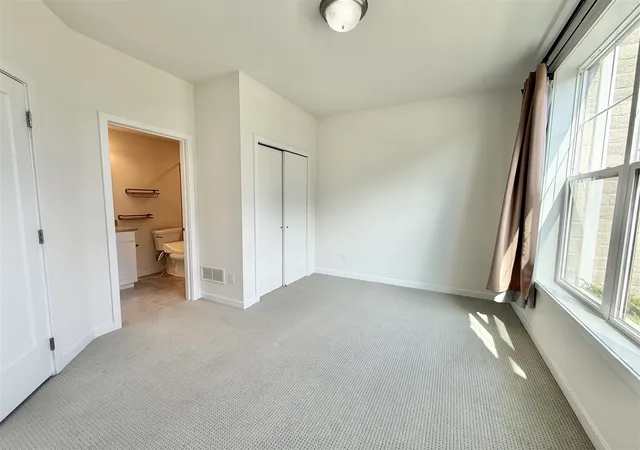 Photo 3 of Condo for sale at 2752 S Spurway Dr, Ann Arbor, MI 48105 | MLS# 70547149 | Listing updated on 2026-08-28