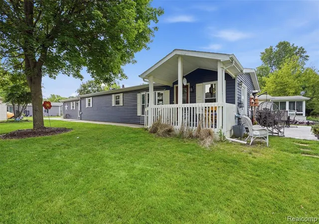 Homes for sale in Linden, MI | 865 Beach Buggy Ln, Linden, MI 48451 | MLS# 61008105