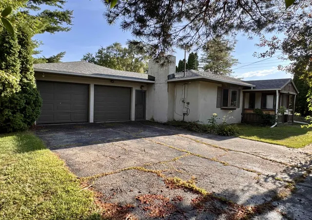 Photo 2 of Sale Pending at 7480 E Potter Rd, Davison, MI 48423 | MLS# 50219507 | Listing updated on 2026-08-26