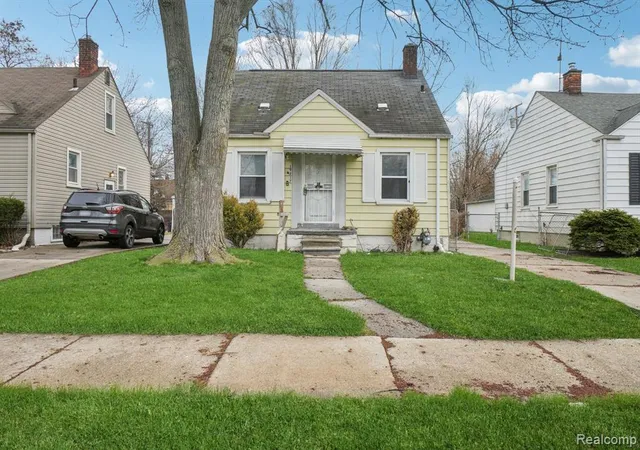 Homes for sale in Harper Woods, MI | 19717 Kenosha St, Harper Woods, MI 48225 | MLS# 60986095