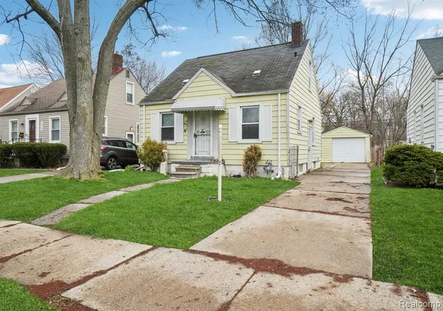 Homes for sale in Harper Woods, MI | 19717 Kenosha St, Harper Woods, MI 48225 | MLS# 60986095