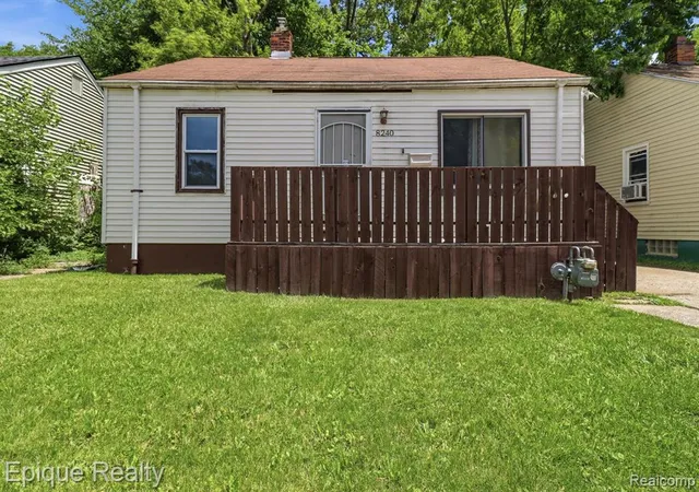 Homes for sale in Detroit, MI | 8240 Fielding St, Detroit, MI 48228 | MLS# 61005681