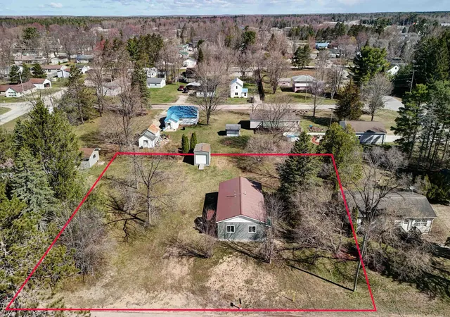 Homes for sale in Kalkaska, MI | 304 Lincoln St, Kalkaska, MI 49646 | MLS# 80067178