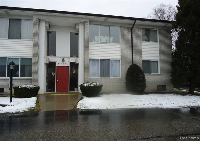 Photo 1 of Condominium at 26780 Joy Rd #76, Redford, MI 48239 | MLS# 20573916 | | Sold on 2013-05-08