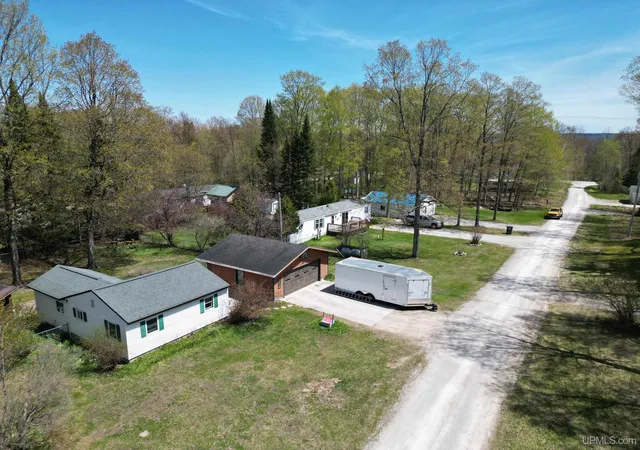 Homes for sale in Manistique, MI | 9640 W Dusty Ln, Manistique, MI 49854 | MLS# 50208647