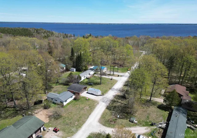 Homes for sale in Manistique, MI | 9640 W Dusty Ln, Manistique, MI 49854 | MLS# 50208647