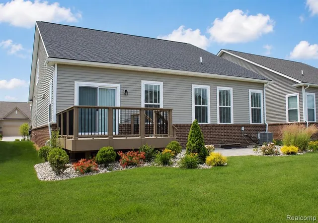 5th image of 3761 Park Creek Ln, Canton, MI 48188 2965 | MLS# 60962813