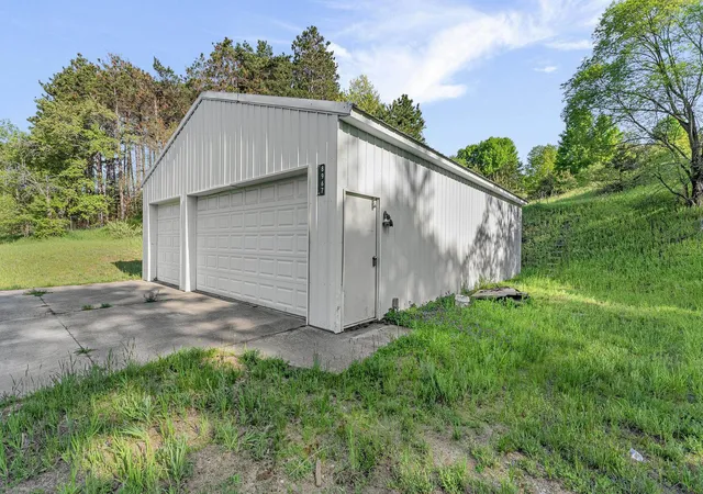 Homes for sale in Traverse City, MI | 8967 E Bingham Rd, Traverse City, MI 49684 | MLS# 80069039