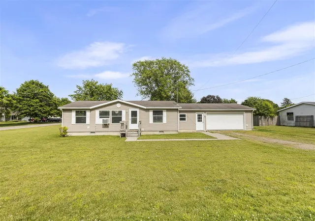 Homes for sale in Bronson, MI | 219 Wayne St, Bronson, MI 49028 | MLS# 70536052