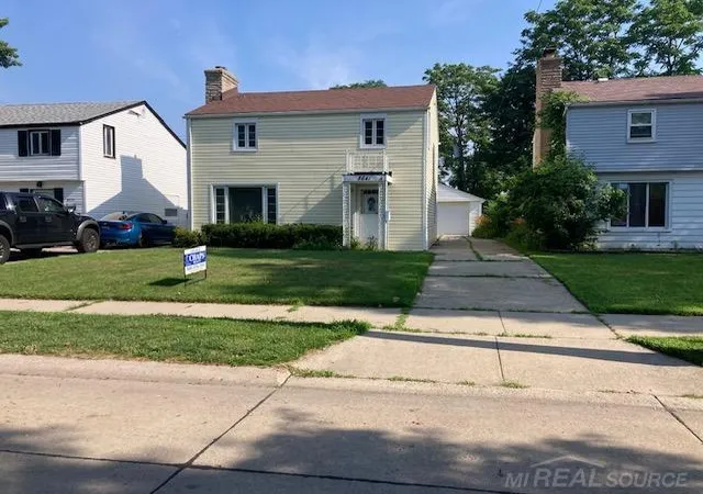 Photo 2 of Single family home for sale at 8641 Harding St, Center Line, MI 48015 | MLS# 50220384 | Listing updated on 2026-09-01