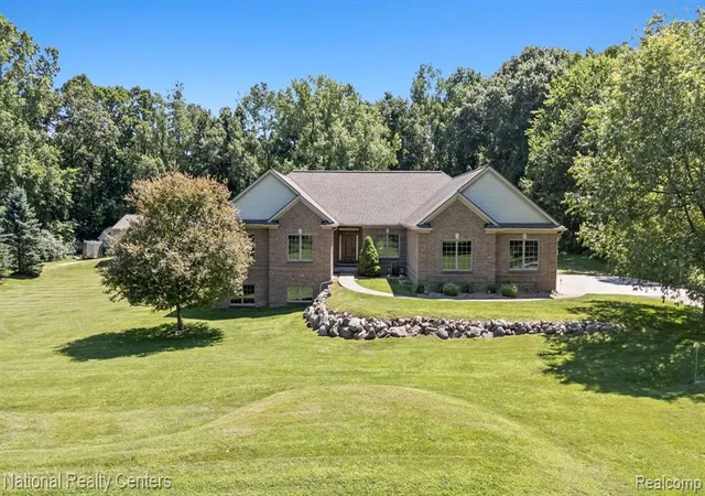 Homes for sale in Clarkston, MI | 10180 Hadley Rd, Clarkston, MI 48348 | MLS# 60998516