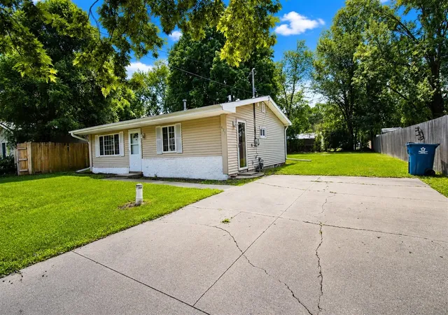 Homes for sale in Battle Creek, MI | 625 Wellington Ave, Battle Creek, MI 49037 | MLS# 70543760