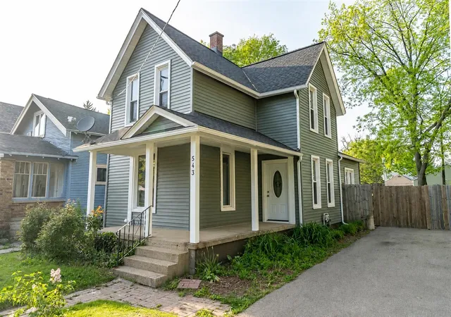Homes for sale in Grand Rapids, MI | 543 Leonard St, Grand Rapids, MI 49503 | MLS# 70536778