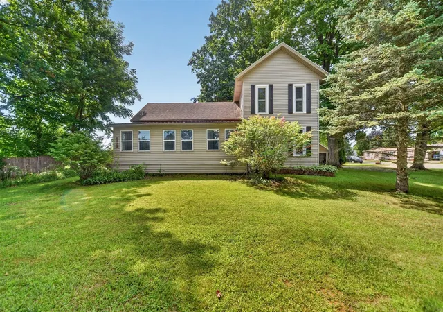Photo 2 of Sale Pending at 806 Jordan Lake St, Lake Odessa, MI 48849 | MLS# 70555515 | Listing updated on 2026-08-31