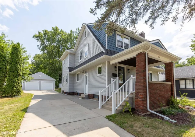 Photo 1 of Sale Pending at 1948 Boston St, Grand Rapids, MI 49506 | MLS# 70548168 | Listing updated on 2026-08-05