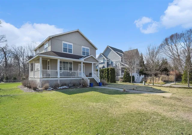 3rd image of 100 N Eagle St, New Buffalo, MI 49117 | MLS# 70520637