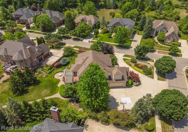 Photo 3 of Single family home for sale at 18218 Clairmont Cir, Northville, MI 48168 | MLS# 61011973 | Listing updated on 2026-08-09
