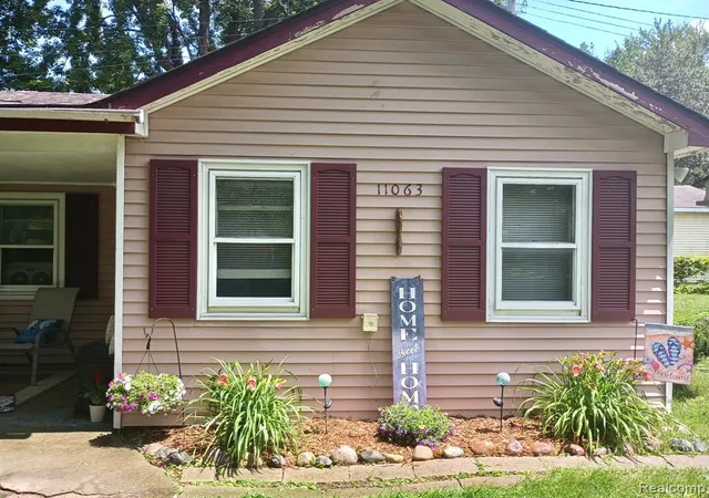 Homes for sale in Taylor, MI | 11063 Jackson St, Taylor, MI 48180 | MLS# 61007033
