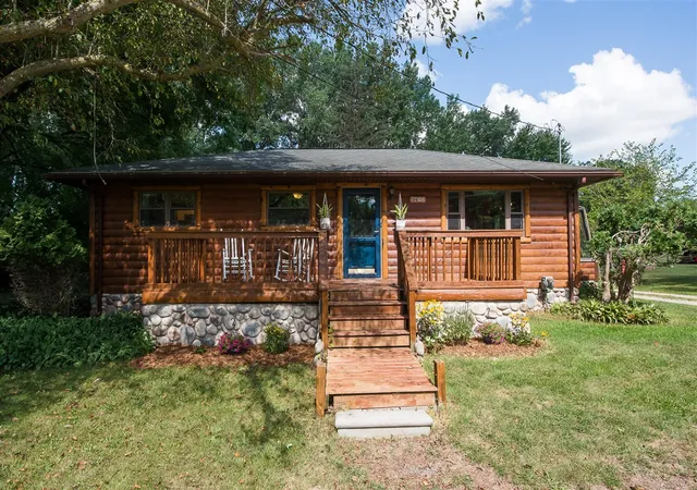 2nd image of 8452 Huron River Dr, Dexter, MI 48130 | MLS# 70553147