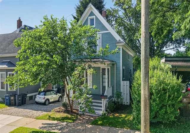 Photo 2 of Single family home for sale at 207 W Jefferson St, Ann Arbor, MI 48103 | MLS# 70545050 | Listing updated on 2026-10-05
